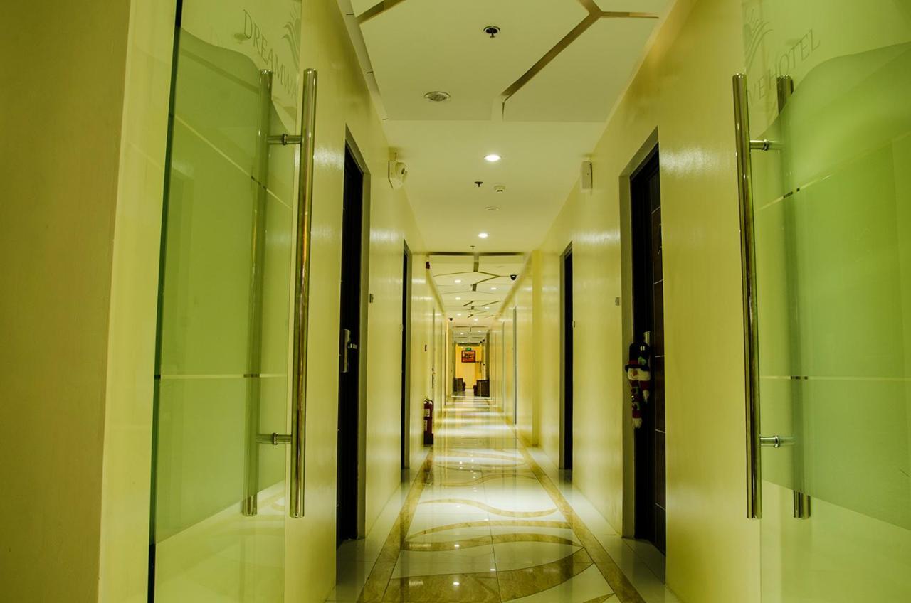 Dreamwave Hotel Ilagan Eksteriør billede